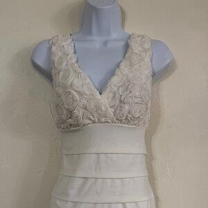 EnFocus Studio White Floral Cocktail Dress Size 10 Knee length